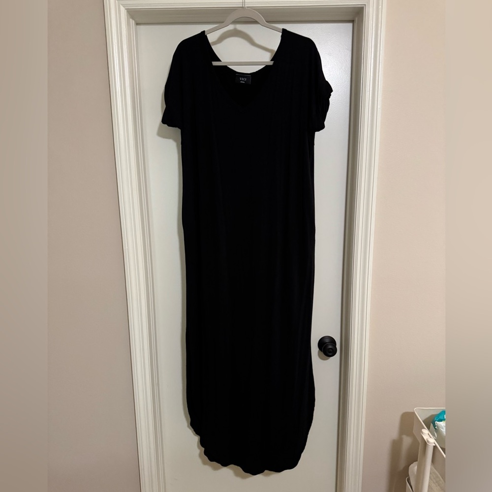 Vici Black V-Neck Maxi Dress Casual